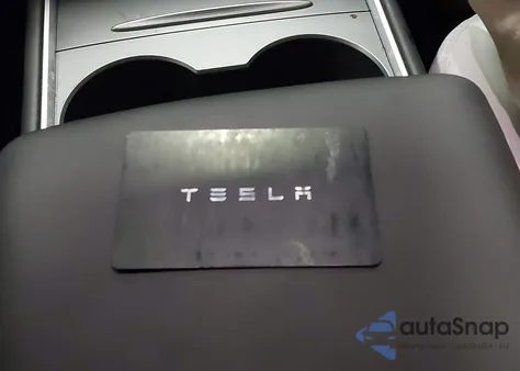 2023 Tesla Model 3 Rear-Wheel Drive z USA, uszkodzony, nr VIN 5YJ3E1EAXPF657602